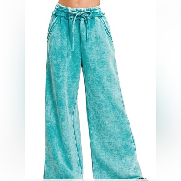 Zenana Outfitters Pants - Cute Acid Washed Pants